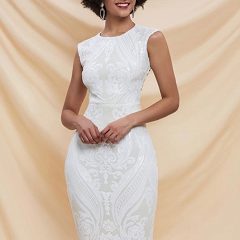 New with tags! White gown